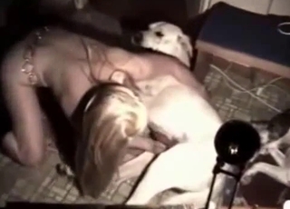 Golden zoofil blonde blows her own doggy