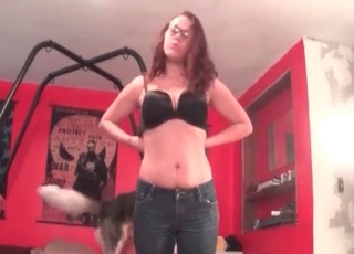 Husky having some incredibly hot bestiality enjoyment