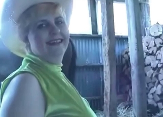 Crazy farm bestiality activity with a nice doggy